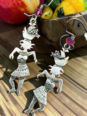 Vtg 925 Sterling Silver Carmen Miranda Dancing Woman Dangle Earrings Fruit Hula
